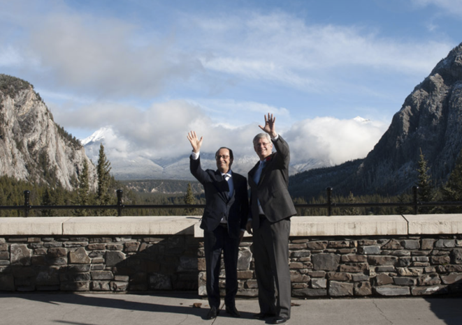 François Hollande et Stephen Harper à Banff, en Alberta (Reuters). François Hollande et Stephen Harper à Banff, en Alberta (Reuters).